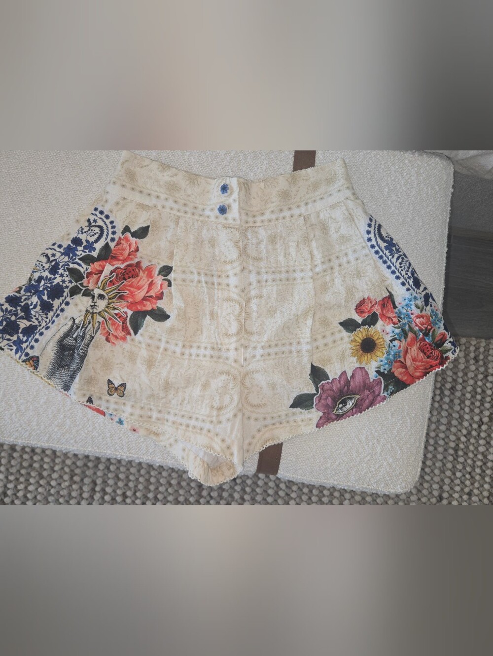 Agua Bendita Floral Print High-Waisted Shorts – Size Small